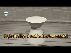 Table de côté et chaise