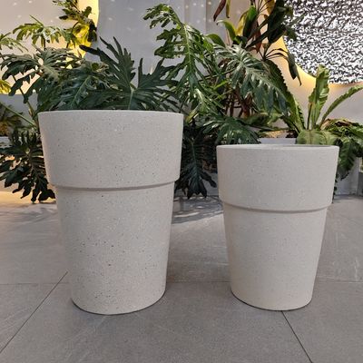 acheter Pot de fleurs en argile composite à la crème avec un design fin sculpté à la main online manufacture