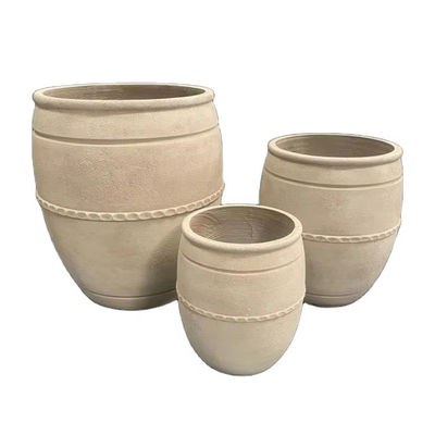 acheter Des plantes en plein air qui prospèrent grâce à des contenants en béton renforcé en verre online manufacture