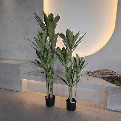 Plantes artificielles en plastique intérieures et extérieures imperméables à l'eau 120-150 cm