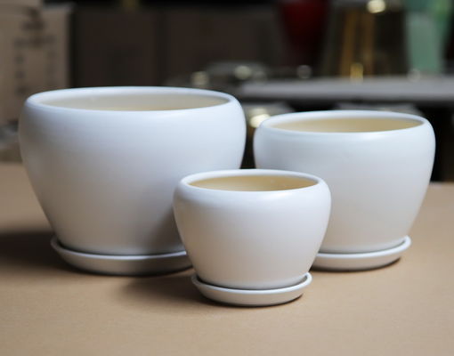 Des pots de céramique ronds élégants pour votre maison ou votre entreprise