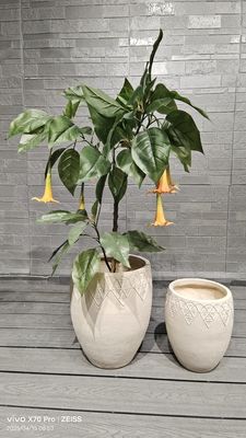 Décoration florale complexe Planteur neutre beige cylindrique en fibre d'argile léger